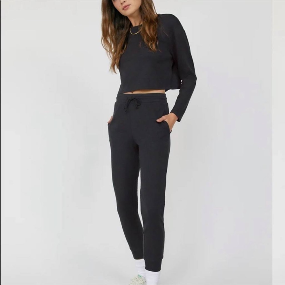 Free shipping for BLACK FRIDAY - Aritzia Sunday Best Baby Waffle Loungewear Set